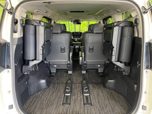 Toyota ALPHARD 2022-11 180624-11