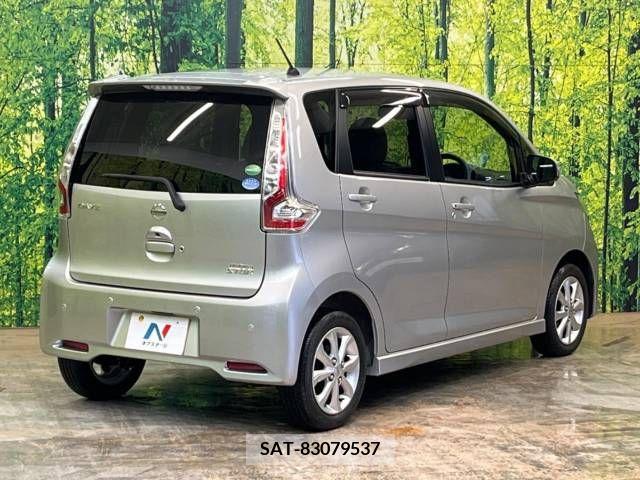 Nissan DAYZ 2018-07 255672-17