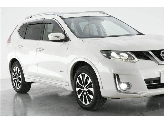 Nissan X-TRAIL 2016-02 17365-8