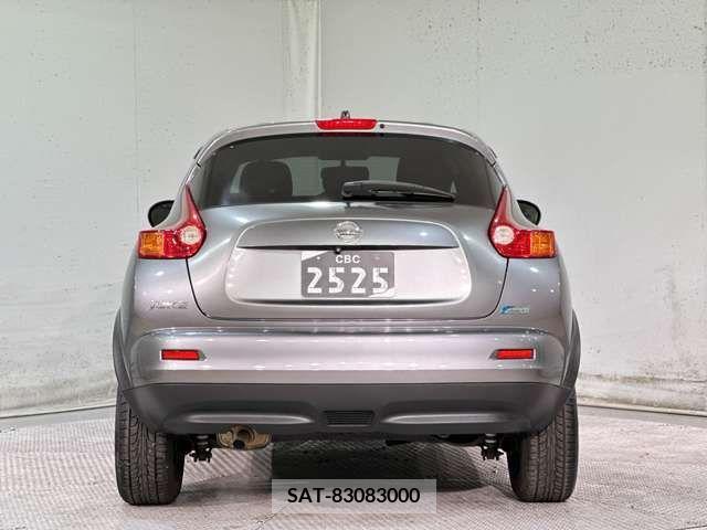 Nissan JUKE 2011-07 273996-9