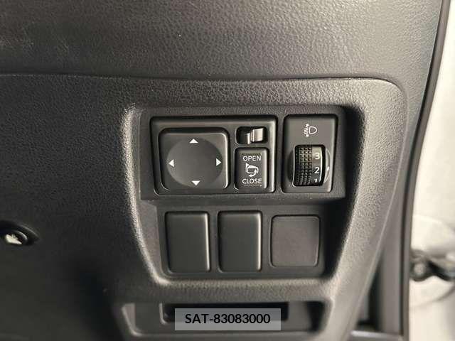 Nissan JUKE 2011-07 273996-15