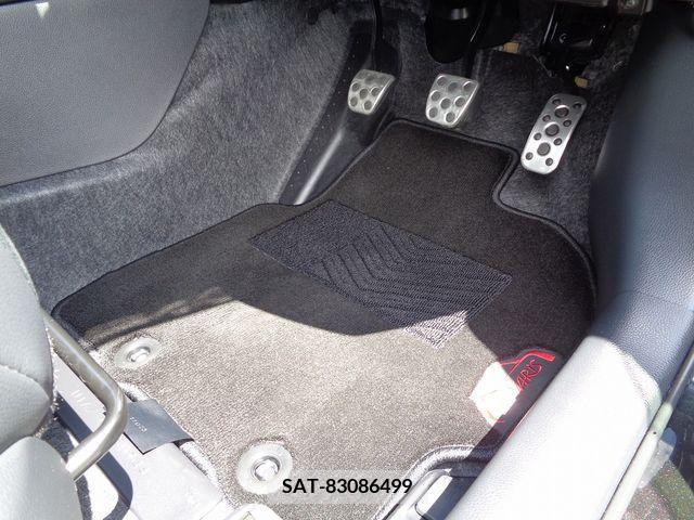 Toyota YARIS 2023-08 304824-15