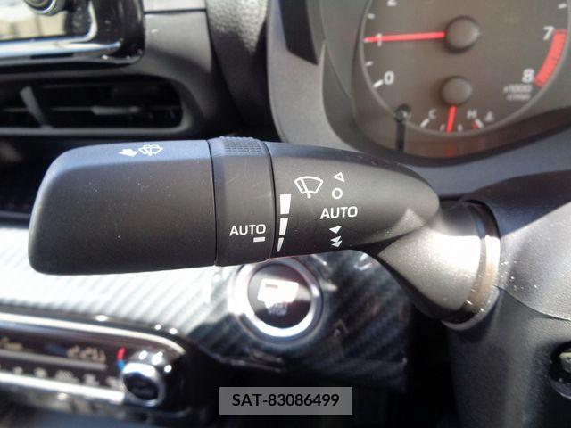 Toyota YARIS 2023-08 304824-18