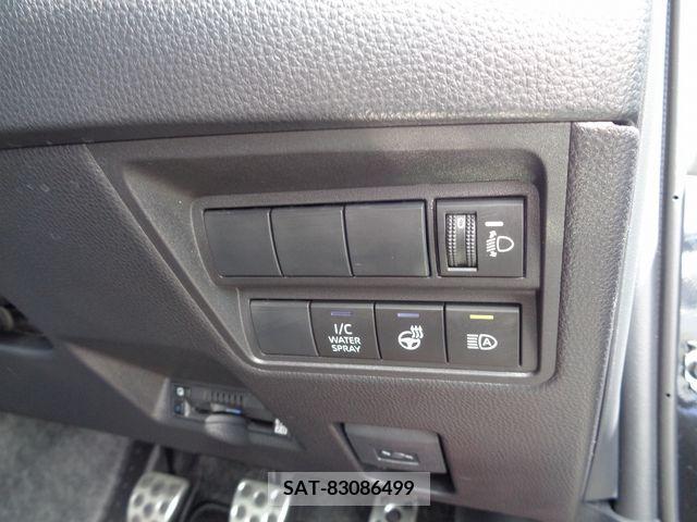 Toyota YARIS 2023-08 304824-17