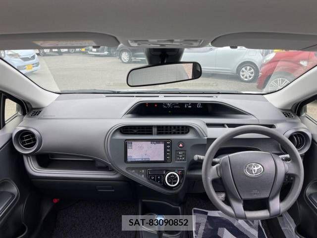 Toyota AQUA 2019-02 247354-1