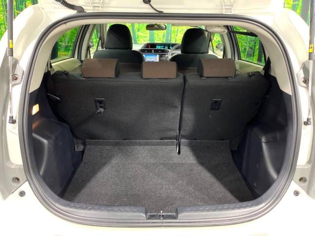 Toyota AQUA 2012-12 189568-10