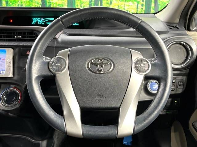Toyota AQUA 2012-12 189568-11
