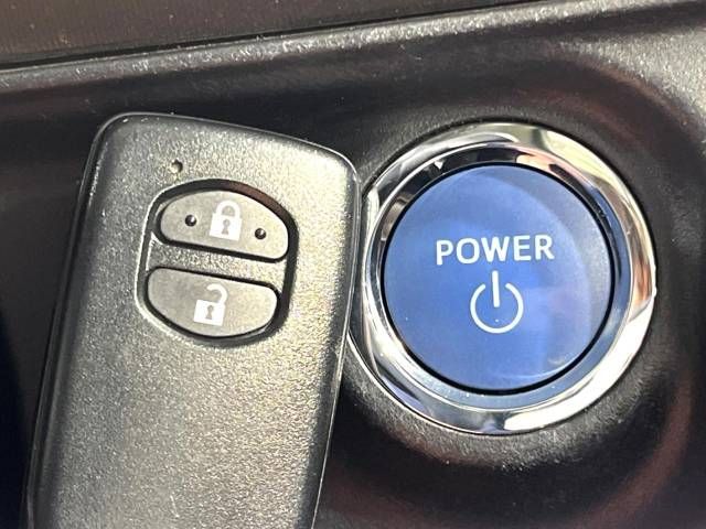 Toyota AQUA 2012-12 189568-7