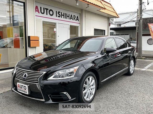 Lexus LS 2016-08 275526-1