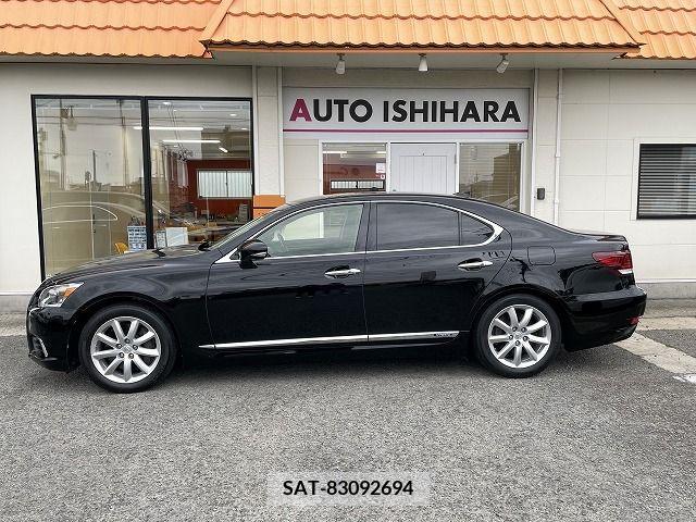 Lexus LS 2016-08 275526-2