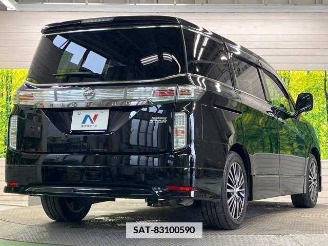 Nissan ELGRAND 2015-08 377894-17