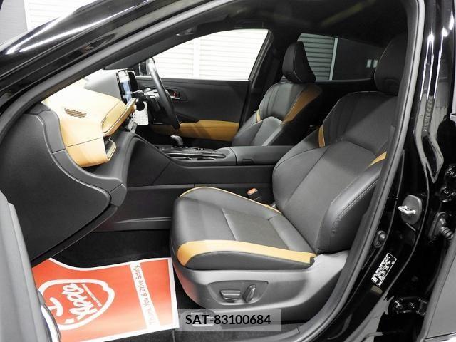 Toyota CROWN 2023-01 358182-22