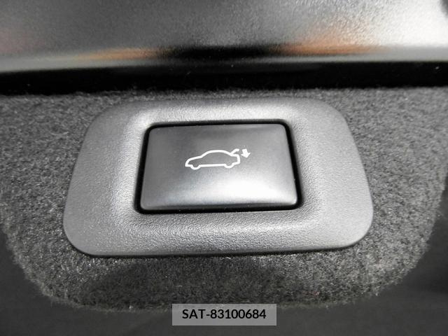 Toyota CROWN 2023-01 358182-26