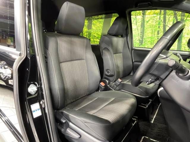 Toyota VOXY 2018-11 196666-8