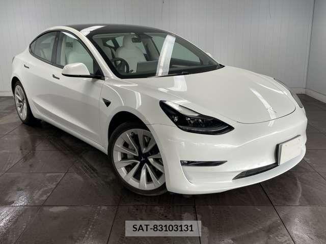 Tesla MODEL 3 2021-08 379160-9