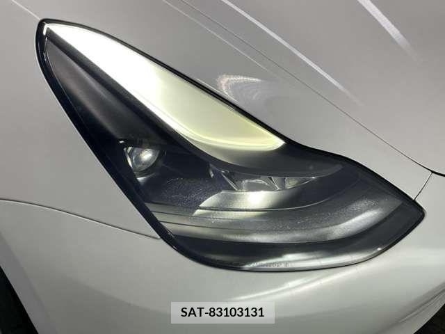Tesla MODEL 3 2021-08 379160-17