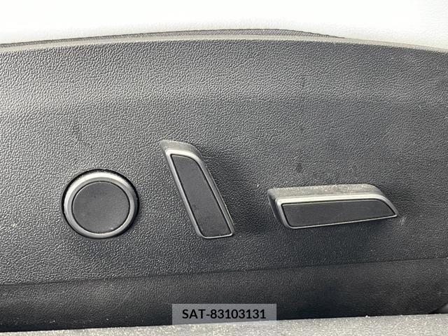 Tesla MODEL 3 2021-08 379160-7