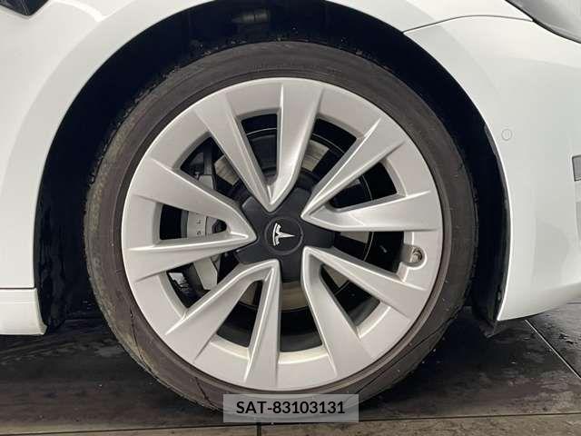 Tesla MODEL 3 2021-08 379160-19