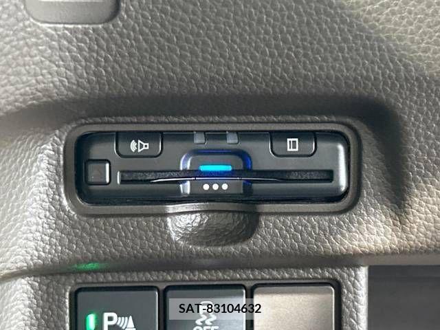Honda N BOX 2021-12 364518-7