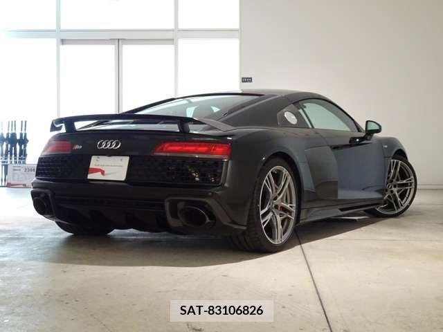 Audi R8 2021-06 389465-1