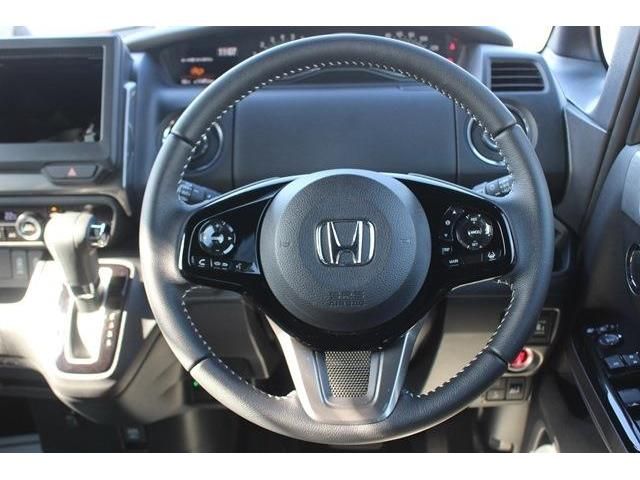 Honda N BOX CUSTOM 2022-11 186471-14