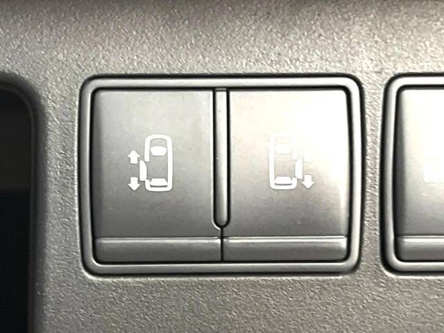 Nissan SERENA 2011-12 20518-5