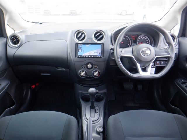 Nissan NOTE 2019-08 11711-1