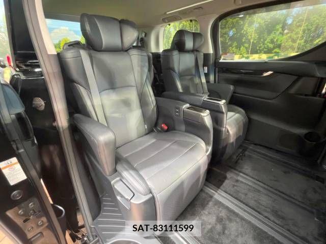 Toyota ALPHARD 2019-01 395536-9