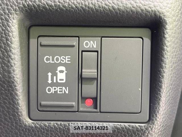 Honda N BOX CUSTOM 2020-06 233209-2