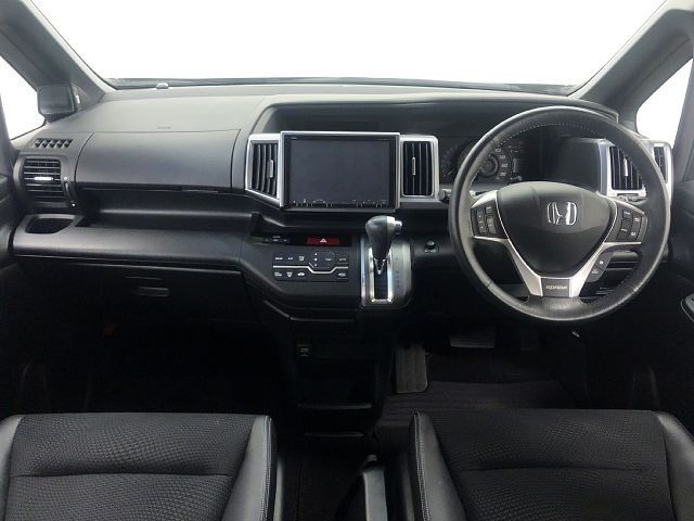 Honda e 2014-03 24536-1