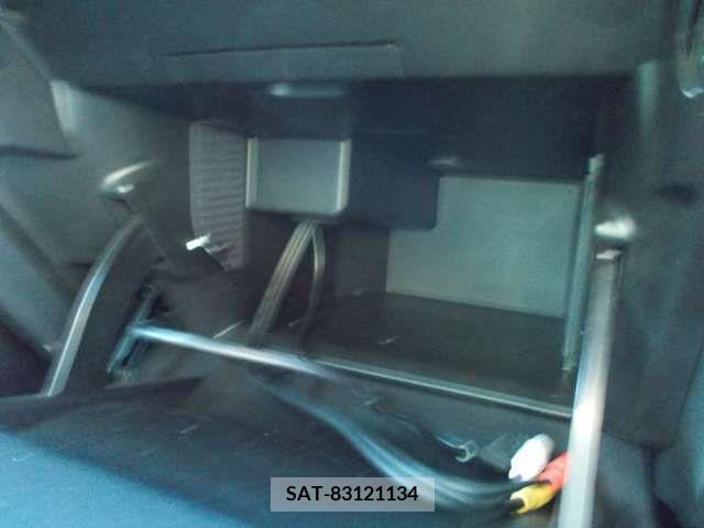 Nissan JUKE 2015-09 372530-14