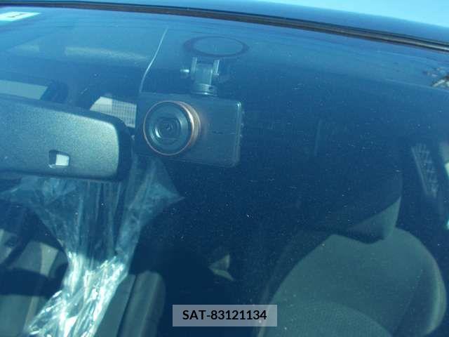 Nissan JUKE 2015-09 372530-12