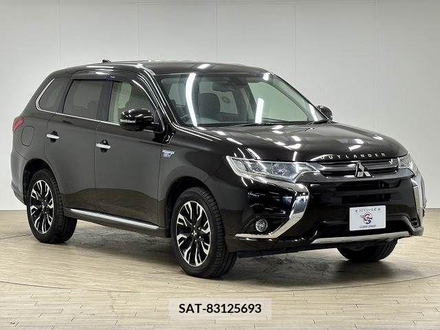 Mitsubishi OUTLANDER PHEV 2015-09 303545-13