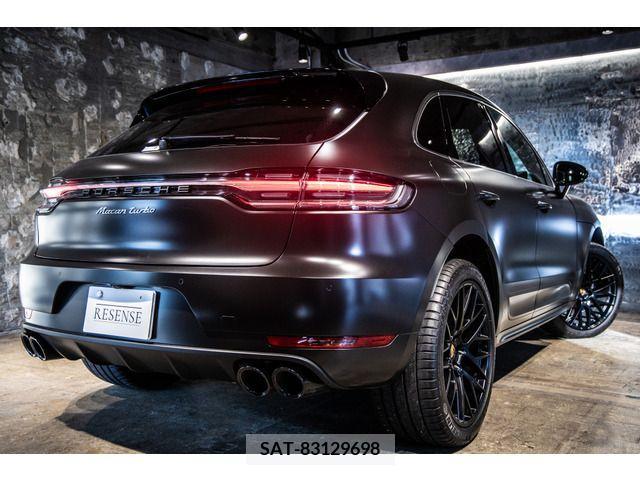 Porsche MACAN 2020-04 214428-2