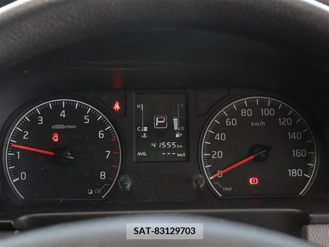 Nissan NV350 Caravan 2019-01 246942-6