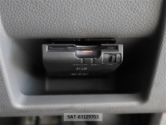 Nissan NV350 Caravan 2019-01 246942-4