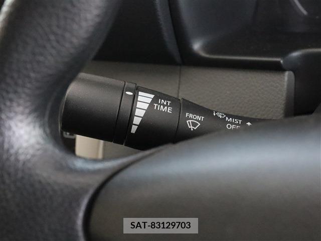 Nissan NV350 Caravan 2019-01 246942-23