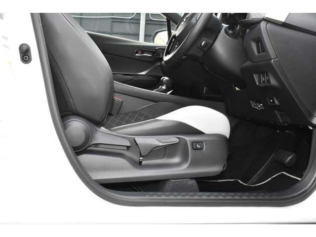 Toyota C-HR 2019-06 3176-8