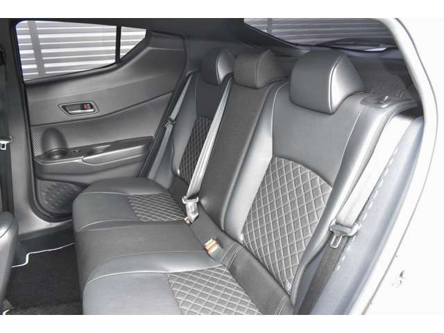 Toyota C-HR 2019-06 3176-11