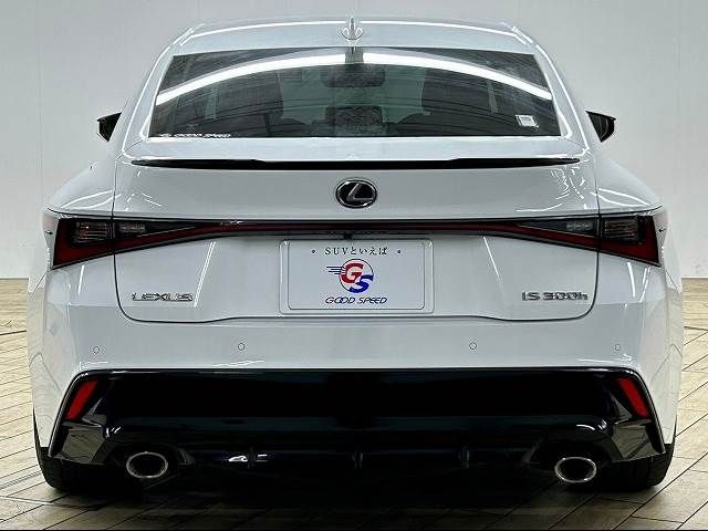 Lexus IS 2021-01 187795-12