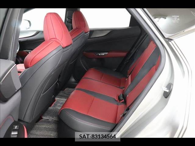 Lexus NX 2021-12 220316-12