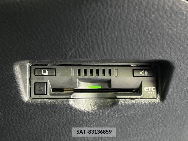 Toyota C-HR 2017-11 264084-6