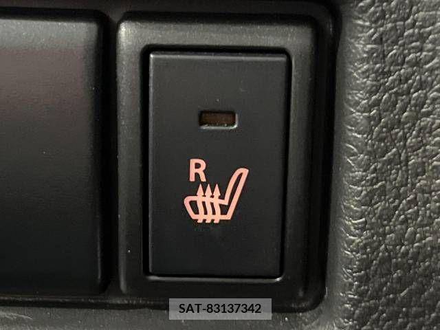 Suzuki SPACIA 2023-06 381995-5