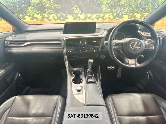 Lexus RX 2019-01 299718-1