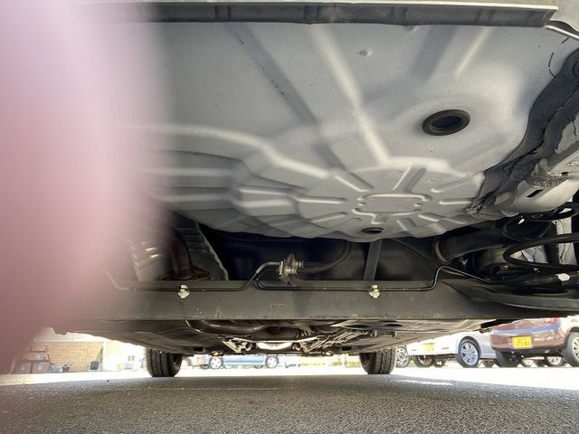 Nissan NOTE 2008-09 16563-26