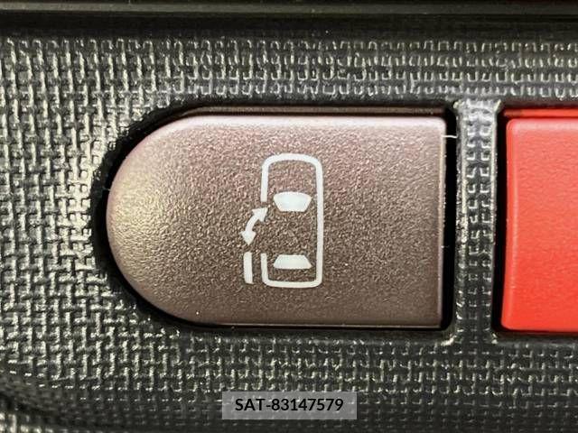 Toyota SPADE 2015-05 250657-3