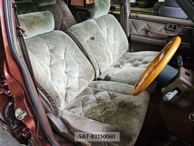 Nissan CEDRIC SEDAN 1986-04 200617-6