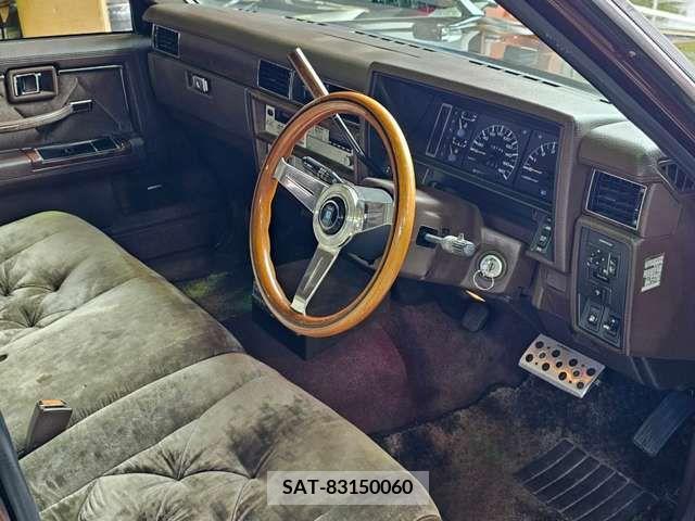 Nissan CEDRIC SEDAN 1986-04 200617-5