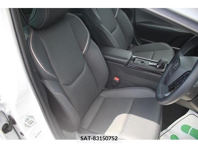 Toyota PRIUS 2023-07 366324-16