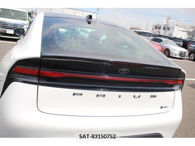 Toyota PRIUS 2023-07 366324-13